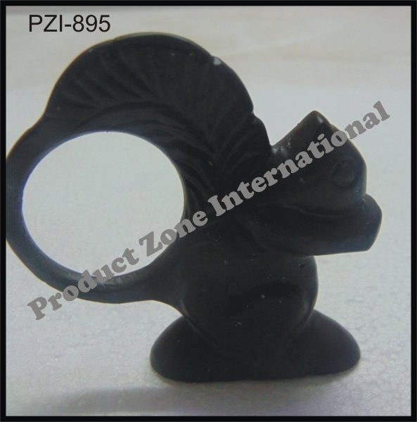 PZI-895